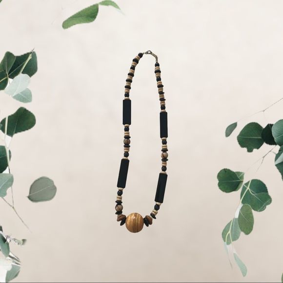 Carol Dauplaise Necklace Natural Materal/Design Brown Tan Cream Lobster Clasp 8” - Picture 5 of 5